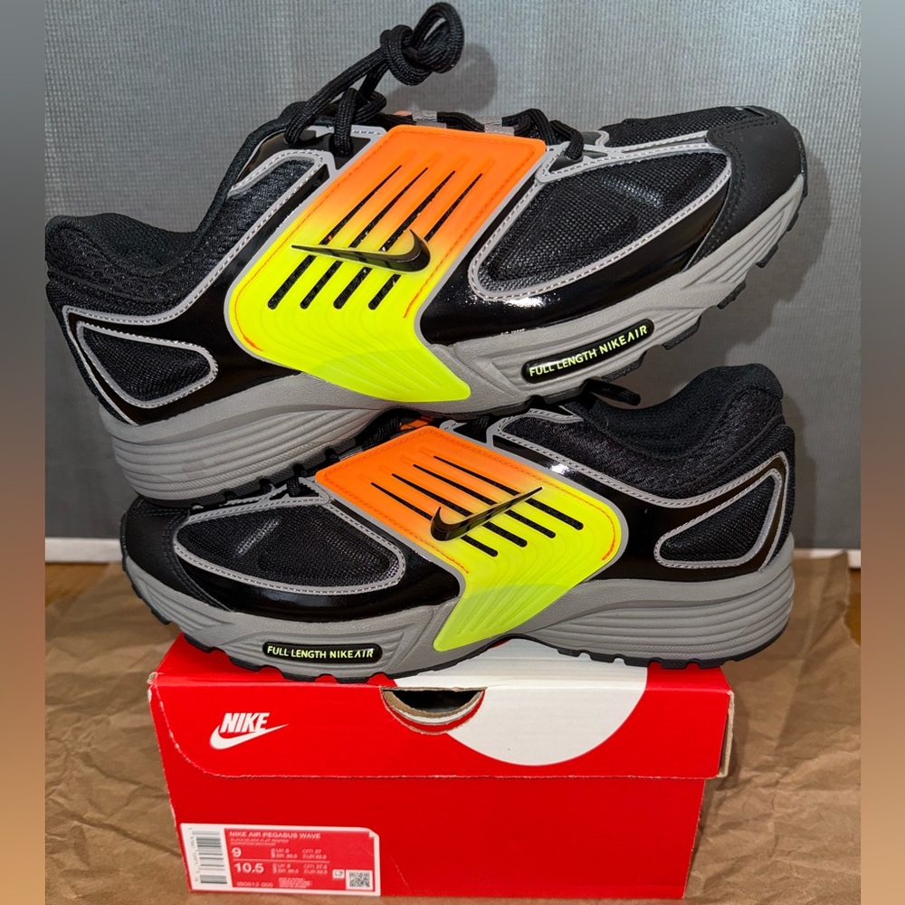 (New in box) Nike- Air Pegasus Wave- Gradient Cage
